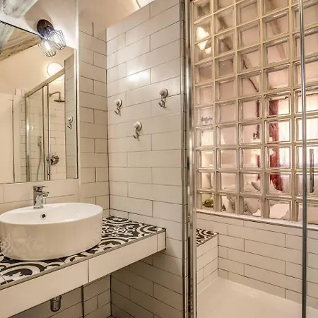 Apartment Attic With Terrace By Trevi Fountain Rome