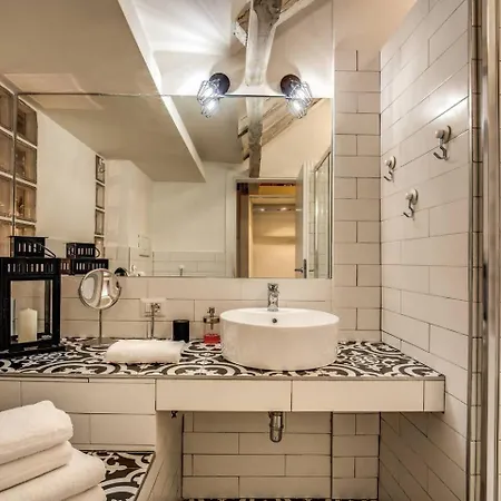 Apartment Attic With Terrace By Trevi Fountain Rome